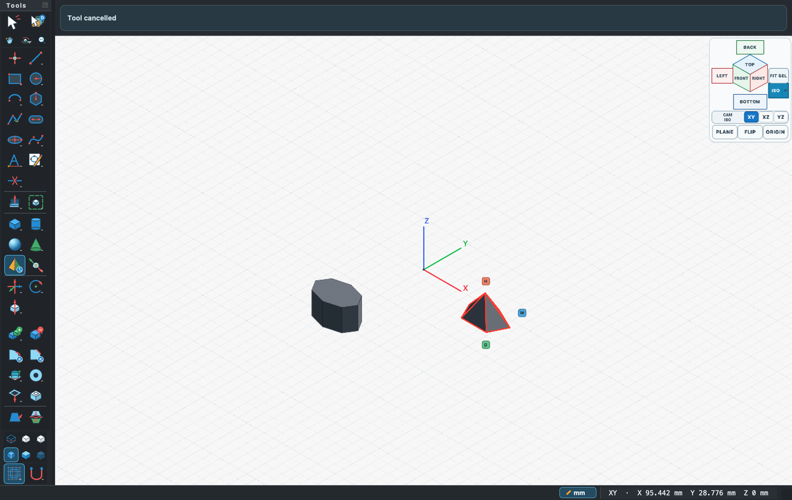 VPath modeling workspace showing an editable prism and pyramid in isometric view